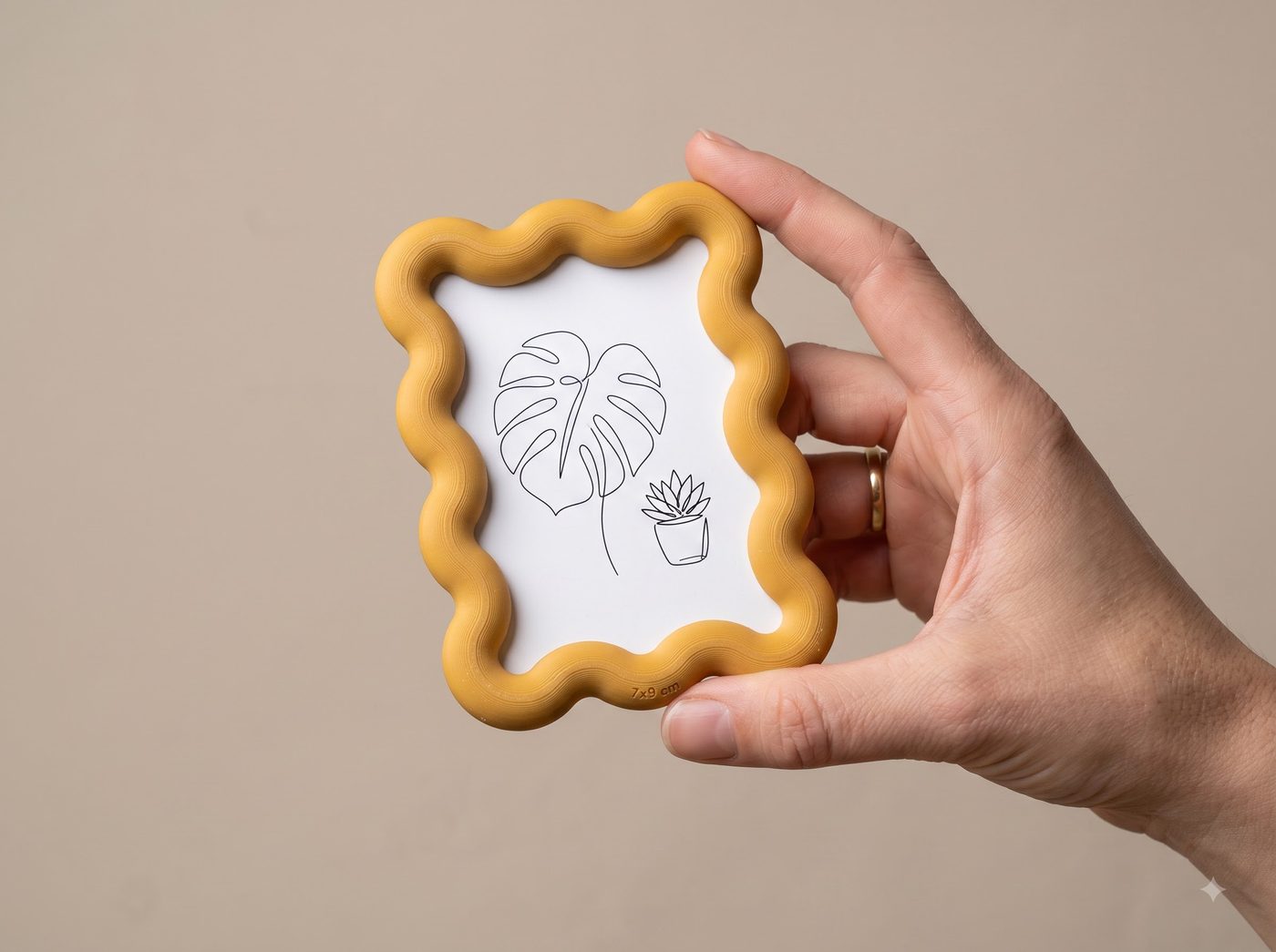 Chipku magnetic wavy frame